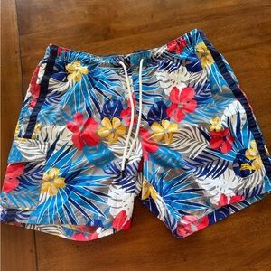 Men’s Tommy Bahama Blue and Red Floral Swim Shorts, size large